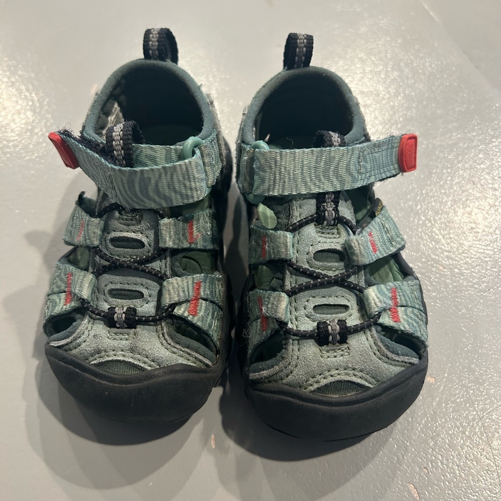 Toddler Keens